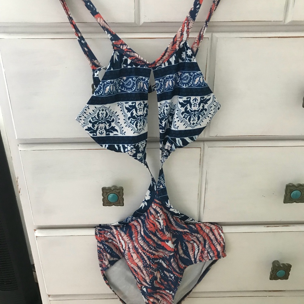 One piece bathing suit, super cute !!